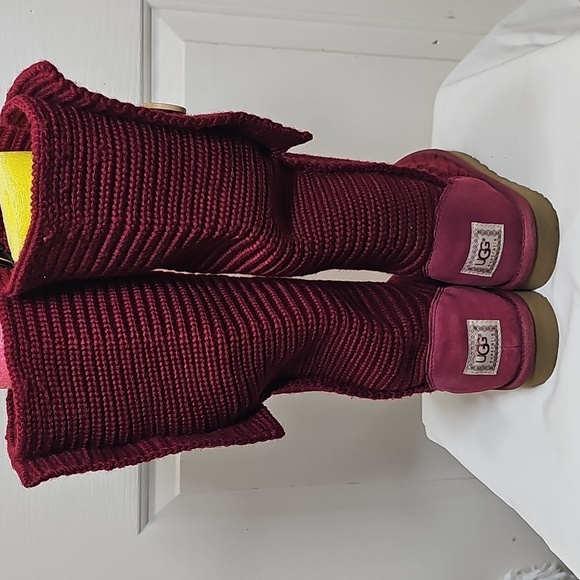 UGG Classic Cardy  Burgundy Knit Button Boots - Picture 9 of 16